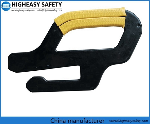 Rod pipe lifter hands-free safety tool when handling horizontal rolls rubber anti-slip handle manual pipe lifter 
